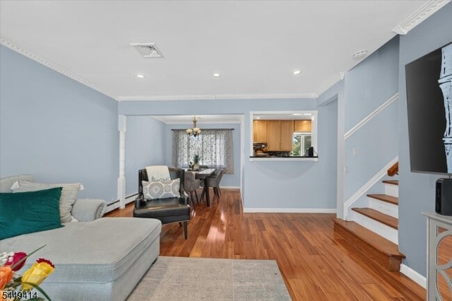 26 Cedar Dr