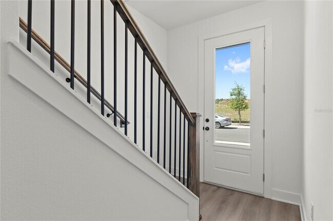 Photo - 15363 Hamlin Pk Dr