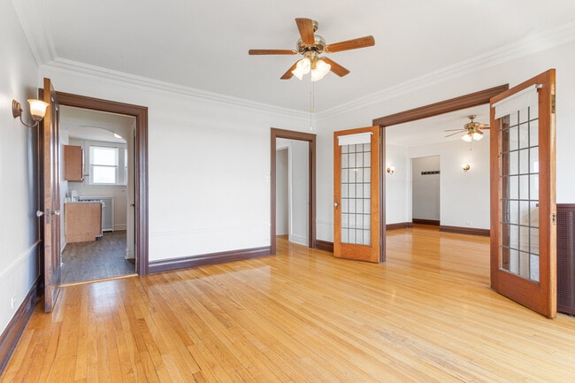 Photo - 2352 N Spaulding Ave