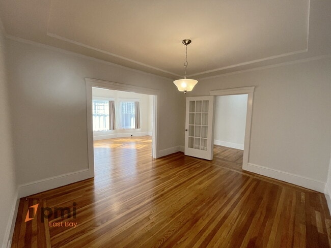 Photo - Charming 2br in Lower Pacific Heights - Bright & Full of Period Detail