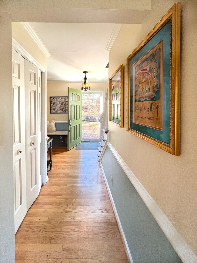 Photo - Furnished 3-Bedroom Home Near Darden - UVA