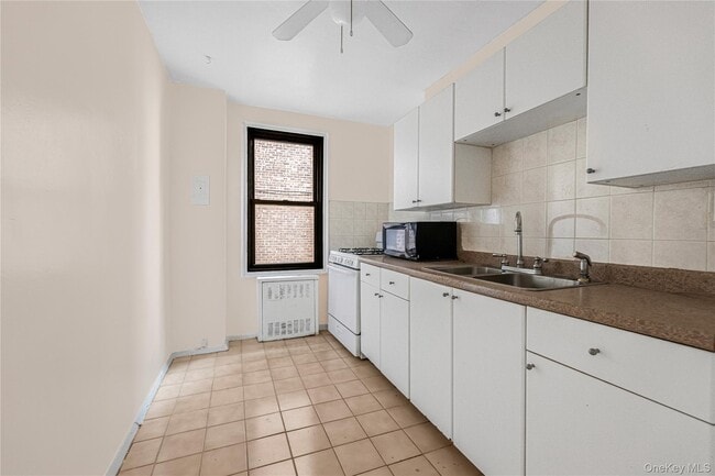 Photo - 2835 Webb Ave Unit 3A