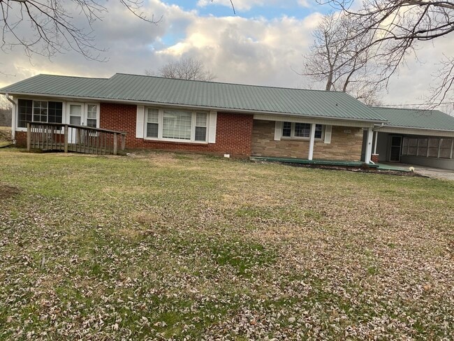 Building Photo - 3336 Hilham Rd Rental