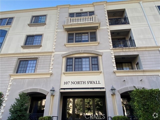 Building Photo - 107 N Swall Dr Unit 304 Rental