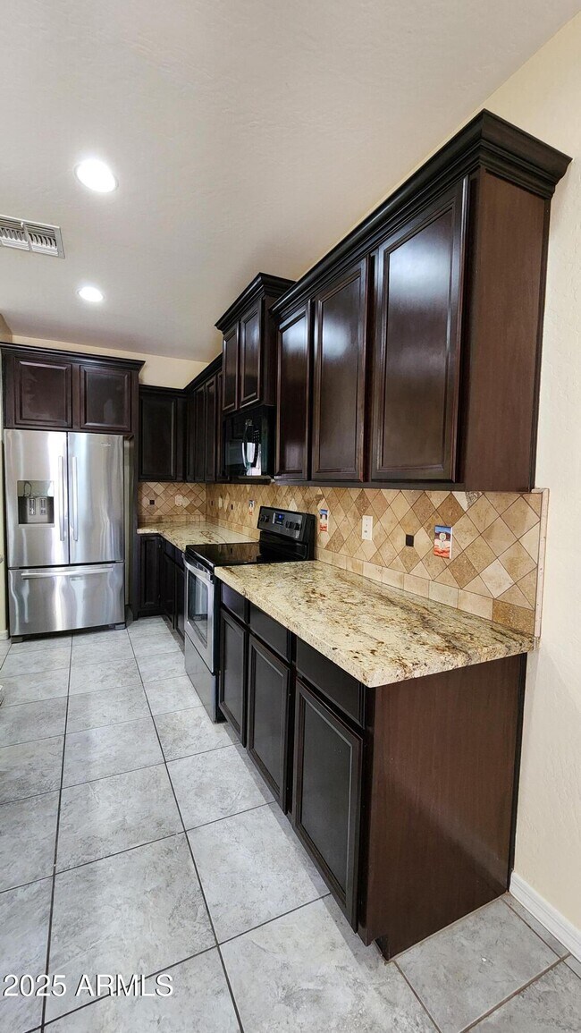 Photo - 21341 N Liles Ln