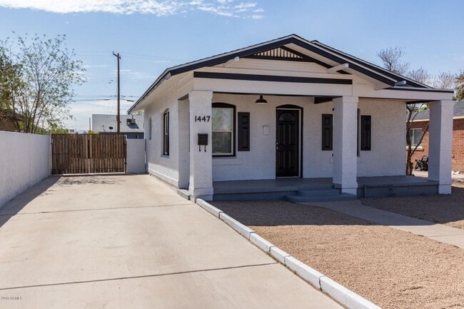 Photo - 1447 E McKinley St