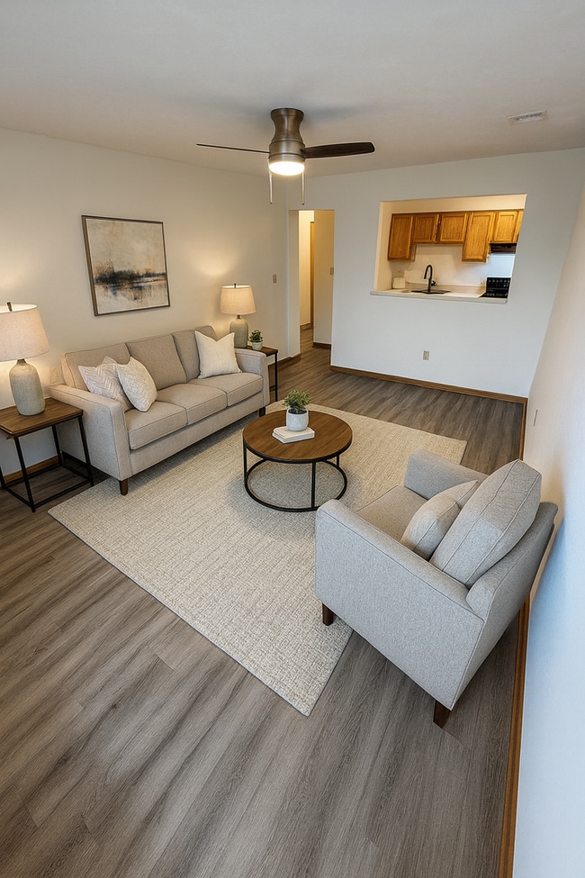 Building Photo - 2 Bedroom Ranch-Style Condo available now! Unit 1321 Fairfax