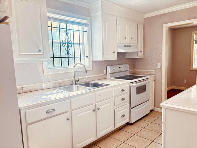 Photo - 234 Culbertson Ave