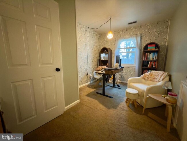 Photo - 211 Eagle View Ln