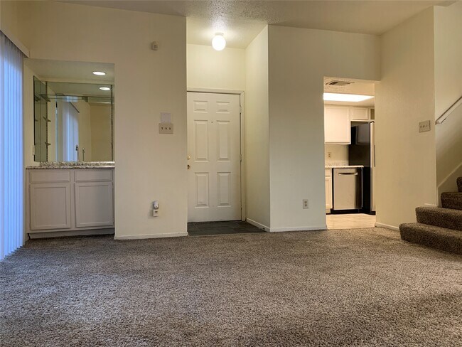 Photo - 3766 Tanglewilde St Unidad 7