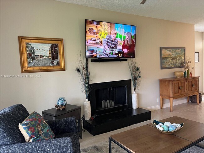 Photo - 202 Old Meadow Way
