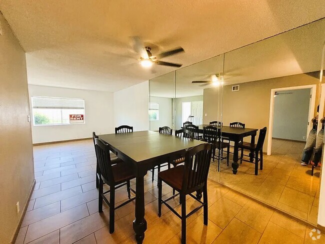 Dining Room - 6814 N 35th Ave Rental