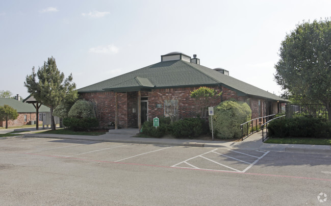 Shenandoah Townhomes & Apartments - Shenandoah Townhomes & Apartments