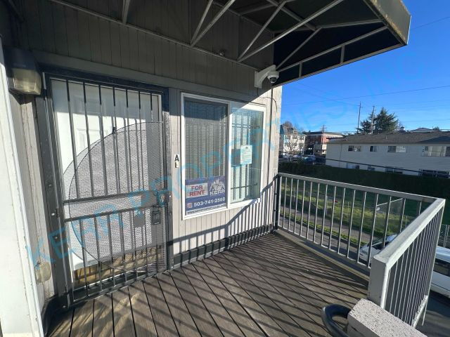 Building Photo - 919 SE 44th Ave Unit A