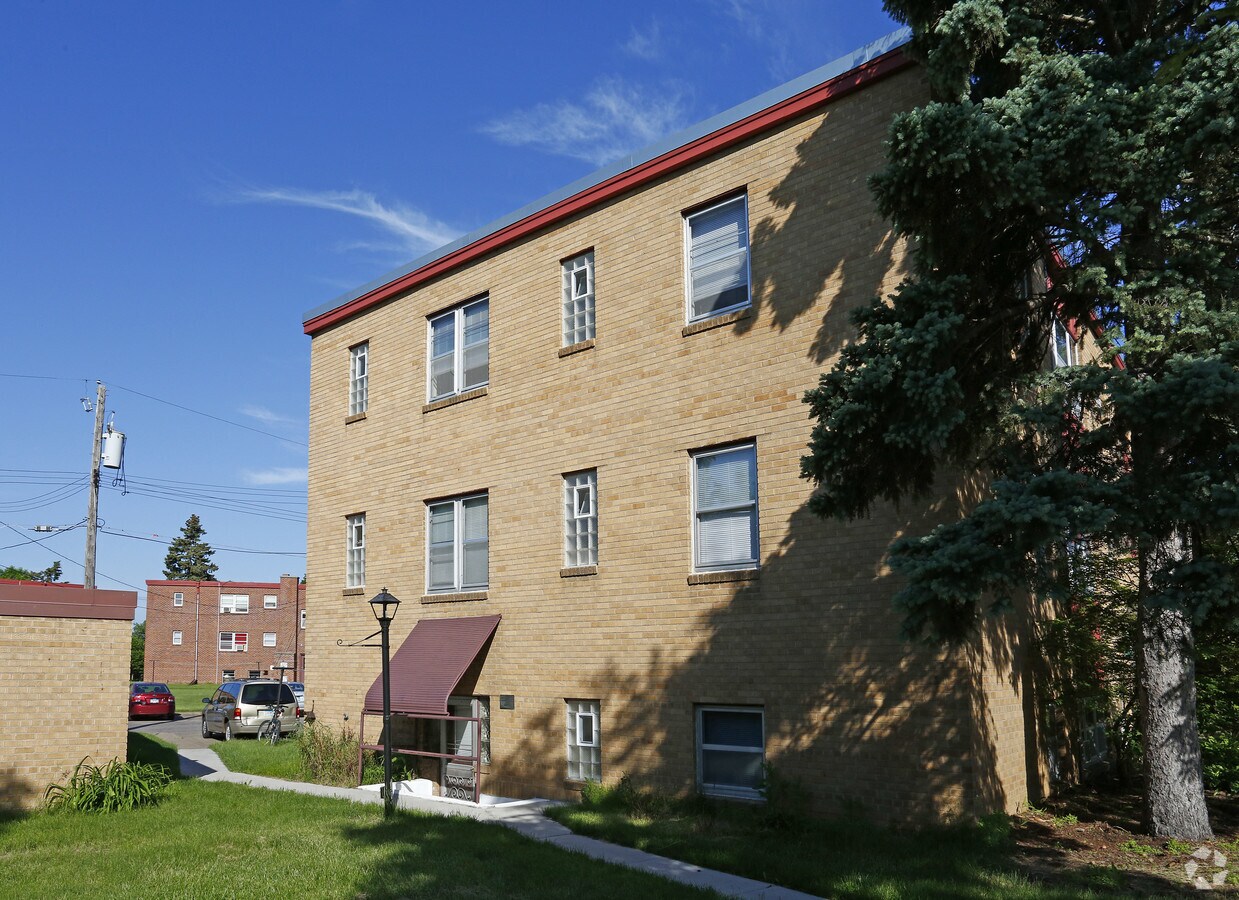 Photo - Park Manor Apartments