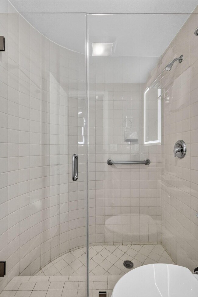 Photo - 2301 S Ocean Blvd