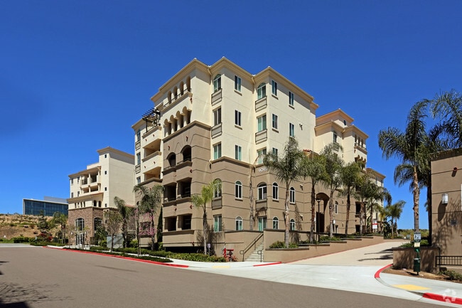 360 Luxury Apartments