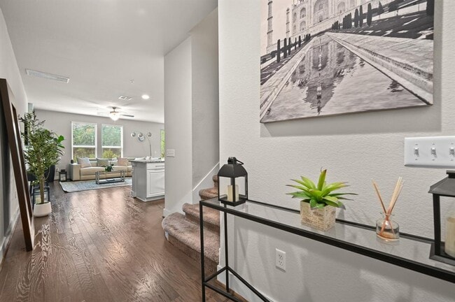 Photo - 311 Bridgeford Dr