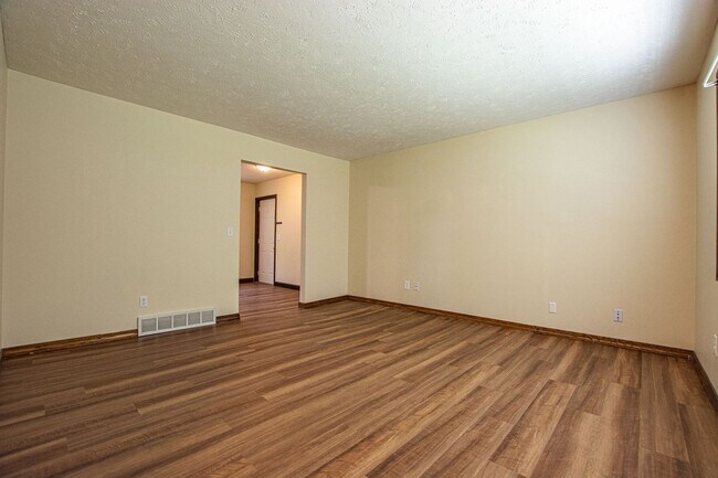 Photo - 15873-15875 US Highway 75 Unit 15873