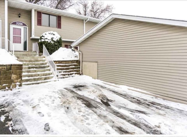 Photo - 3256 Dodd Ln