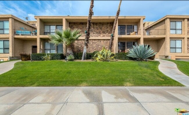 Photo - 2727 S Sierra Madre Unit #5