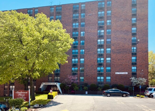 Building Photo - AMBERSON PLAZA Rental
