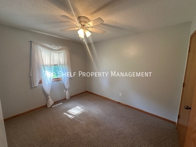 Photo - 312 NE Harvey St