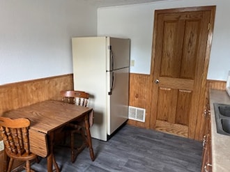 Building Photo - 10 SW 16th St Unit 12 Rental