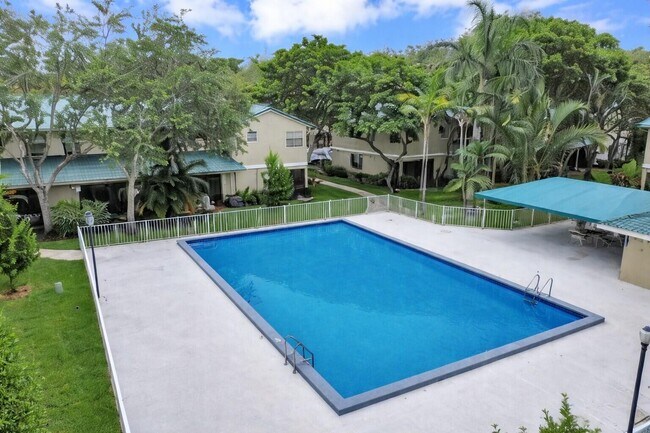 Photo - 576 Westree Ln