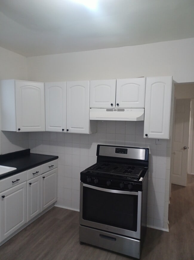 Photo - 539 Summer Ave Unit #2