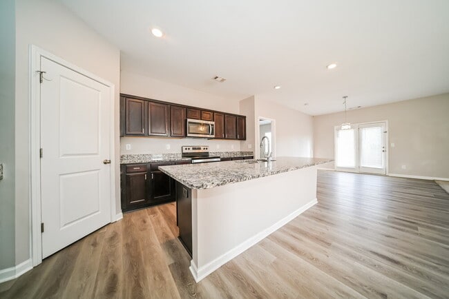 Photo - 1062 Cold Water Dr