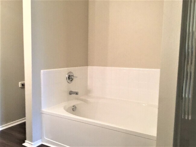 Photo - 20927 Banyan Crest Ln