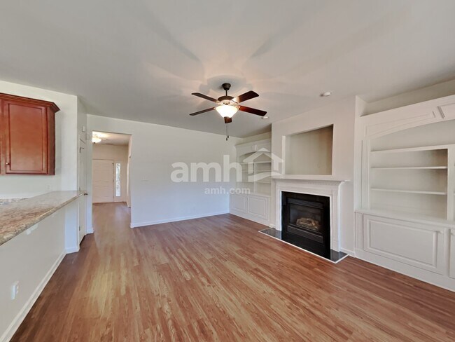 Photo - 106 E Cavendish Dr