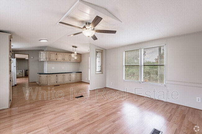 Building Photo - 1345 FM 405 Rental