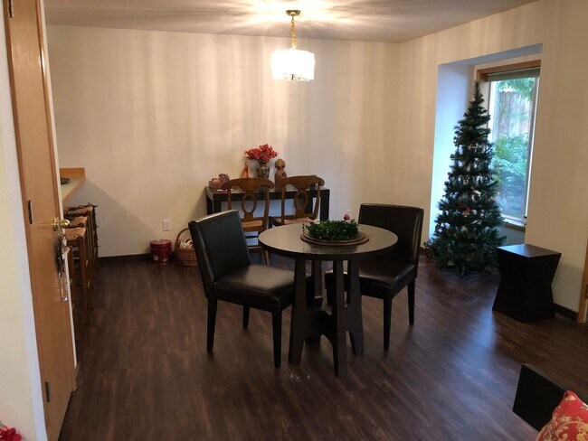 Photo - Bekins 68168 Unit LB03