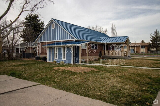 Building Photo - 477 Colonial Ave Rental