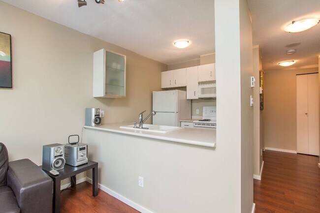 806-438 Seymour