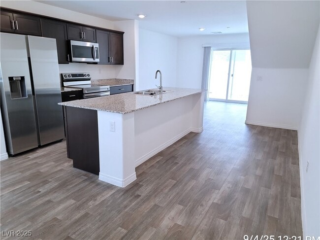 Building Photo - 2852 Atomic Tangerine Wy Rental