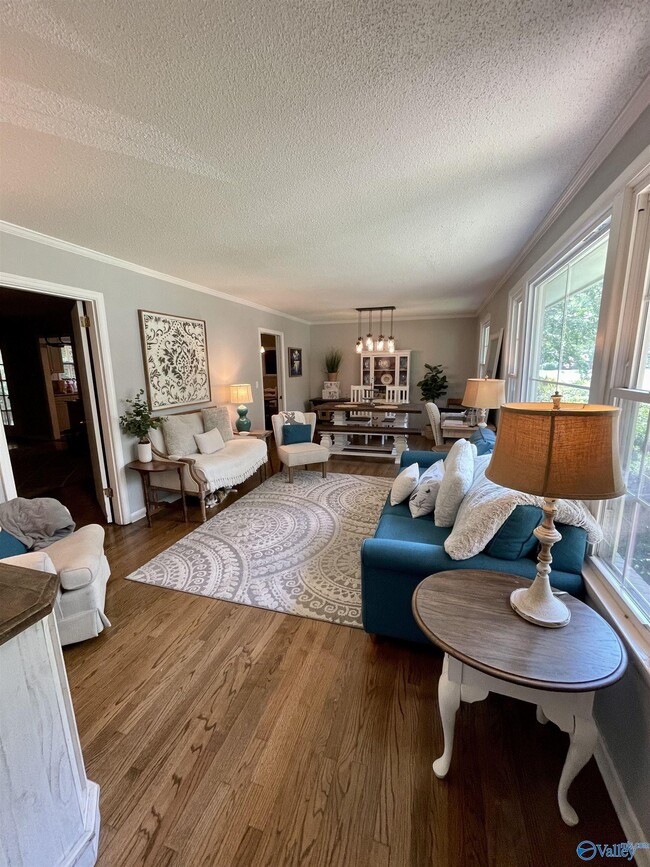 Photo - 2105 Hansel Ave SW