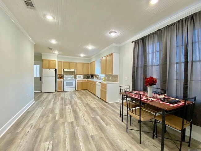 Photo - 14039 Young Rd