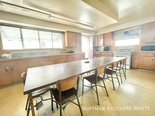 Photo - 933 Grattan St Unit 1