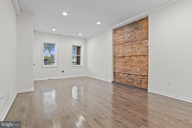 Photo - 819 11th Ave Unit A