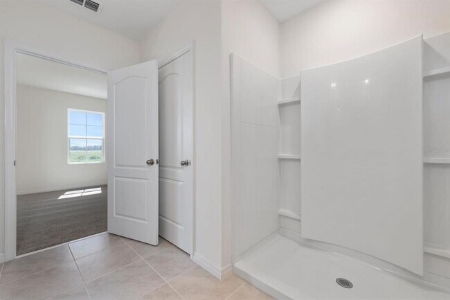 Photo - 1296 Cascades Ave
