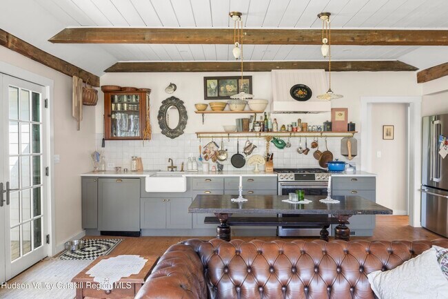 Photo - 718 Church Ave