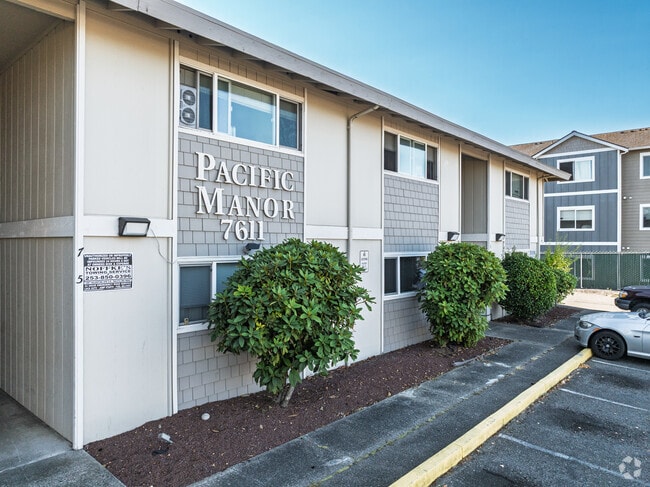 Pacific Manor Apartments