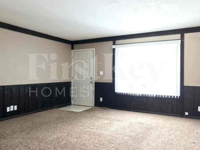 Photo - 3520 Wellington Ave