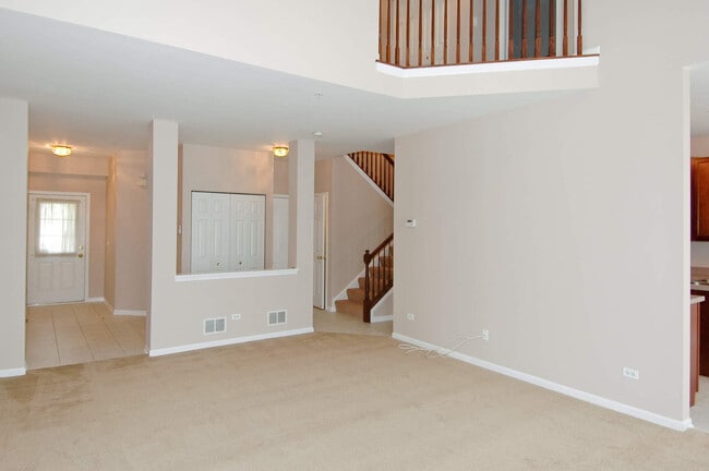 Photo - 2162 Yale Cir