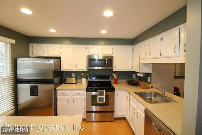 Photo - 2 br, 2 bath House - 1570 Woodcrest Dr.