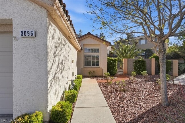 Photo - 3096 Maple Ridge Ct