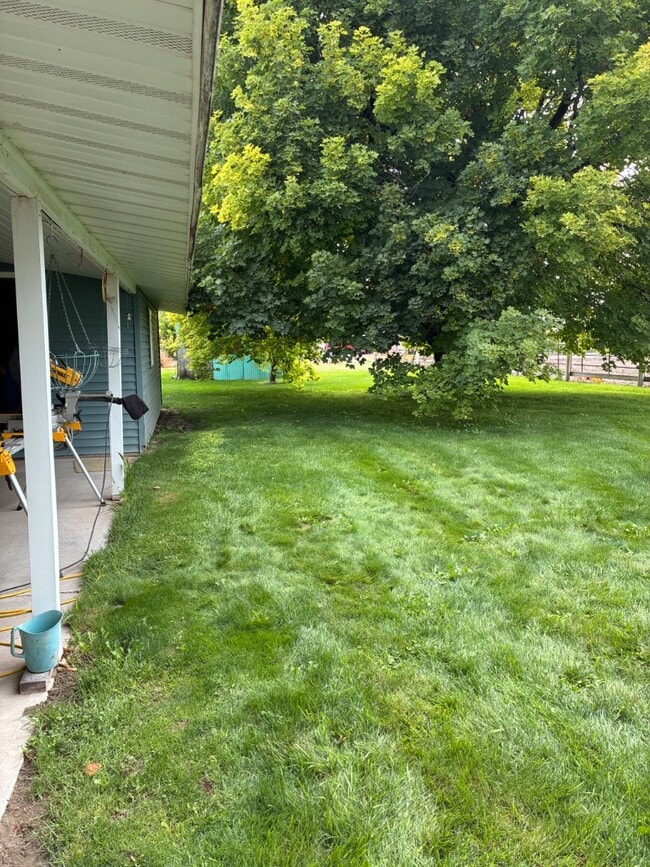 Photo - 235 W 150 S
